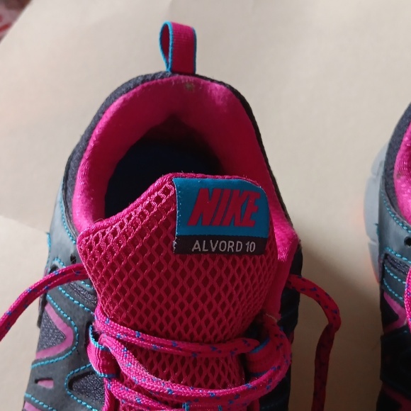 Nike tennis size 7.5 woman  🍨 ❄️ - Picture 7 of 7